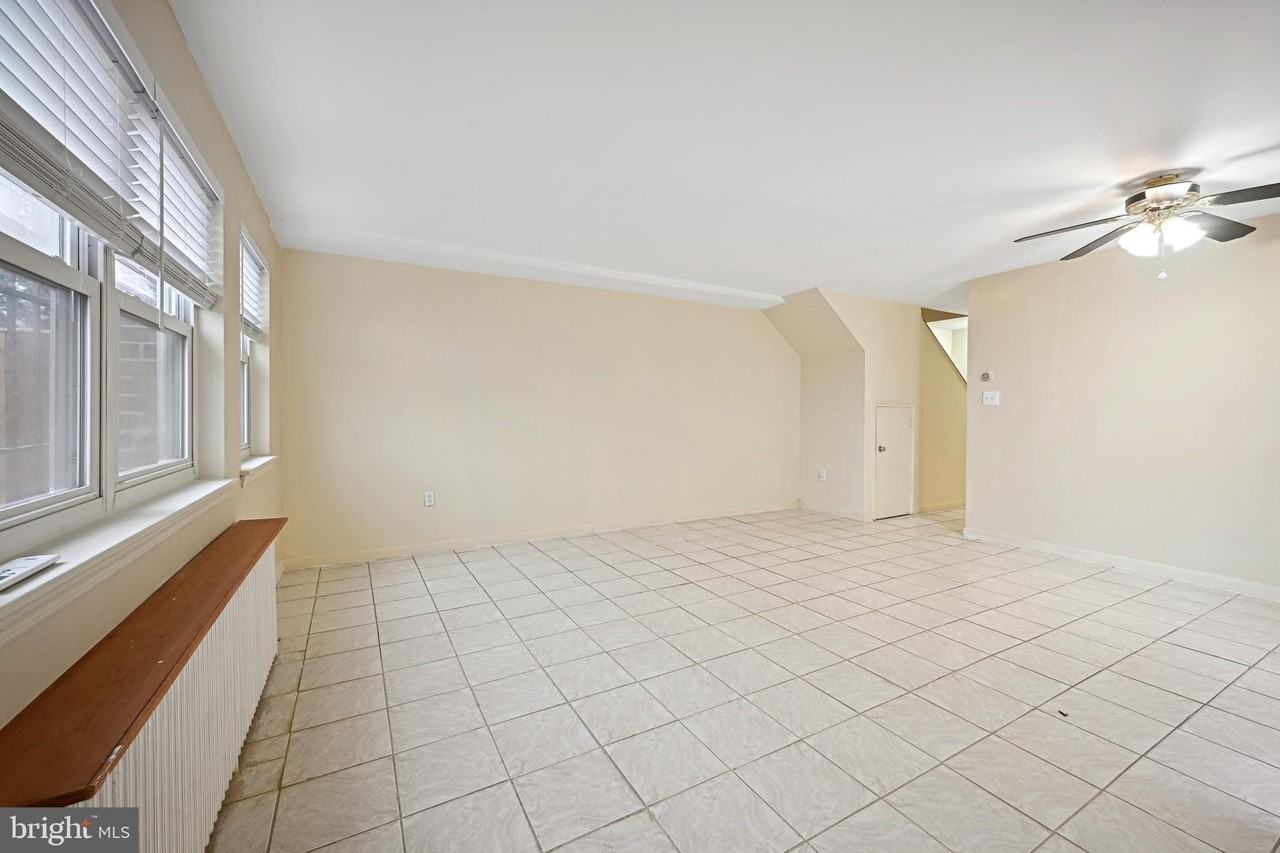 224 Webster St Ne #A - Photo 5 of 18