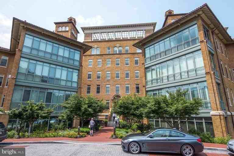 2425 L St Nw #415