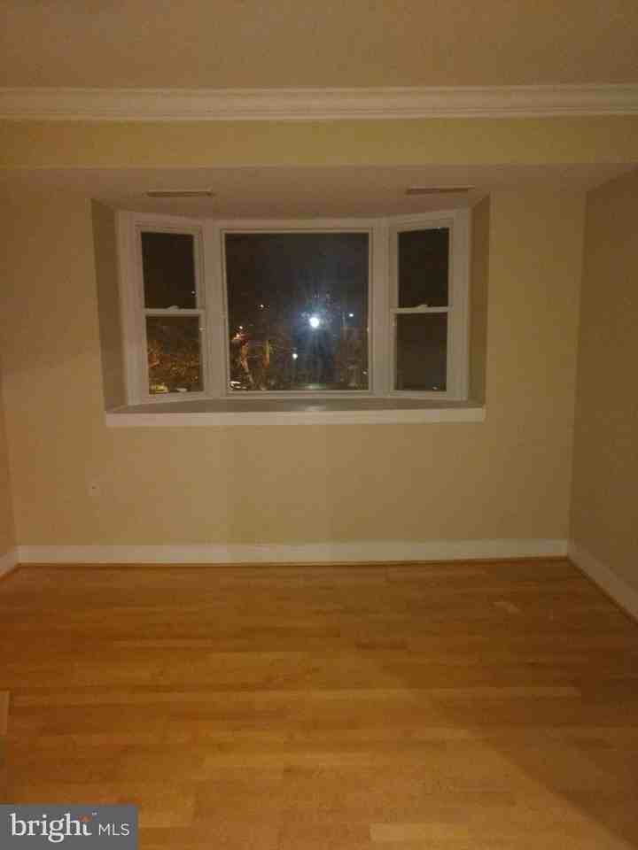 2835 Gainesville St Se #304 - Photo 2 of 5