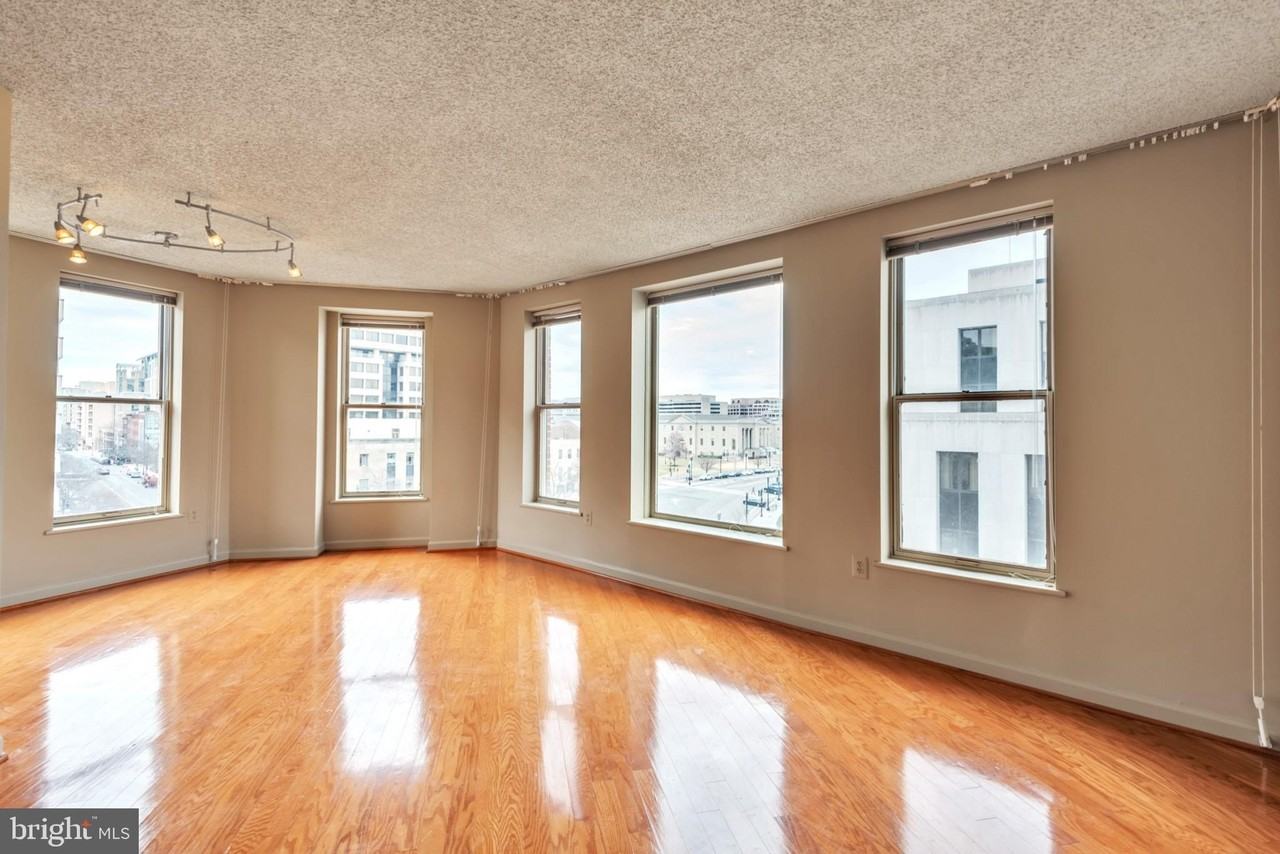 601 Pennsylvania Ave Nw #805 - Photo 4 of 18