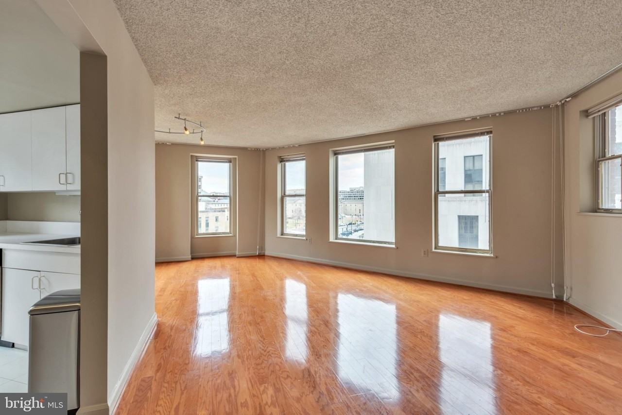 601 Pennsylvania Ave Nw #805 - Photo 7 of 18