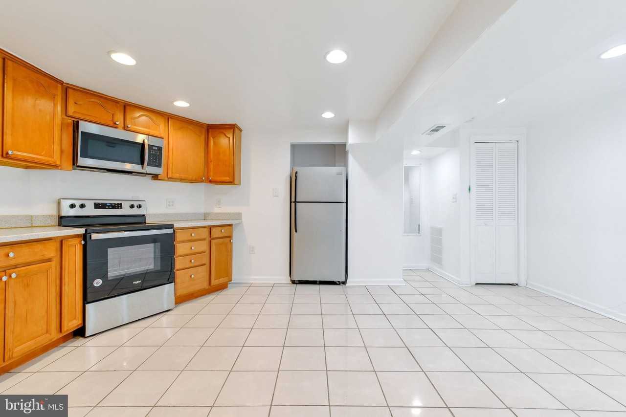716 Rock Creek Church Rd Nw #A - Photo 6 of 15