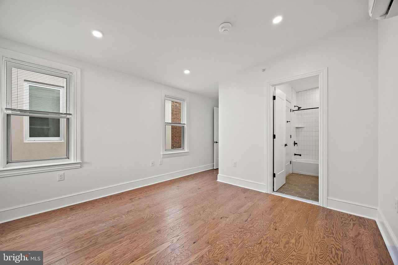 839 N Tatnall St #302 - Photo 6 of 9