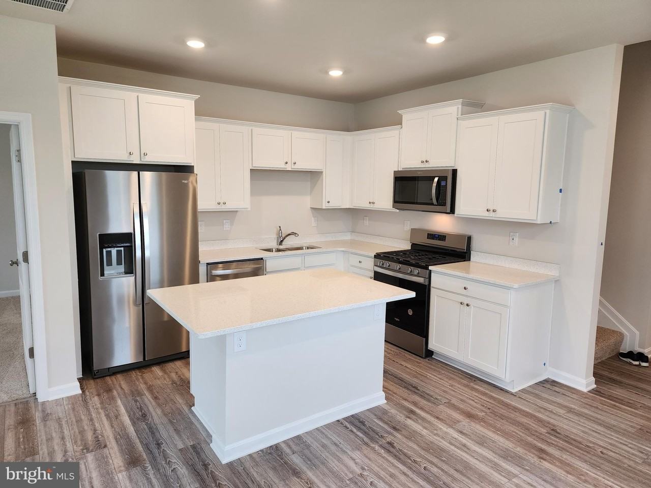 39114 Sail Away Ln - Photo 2 of 20