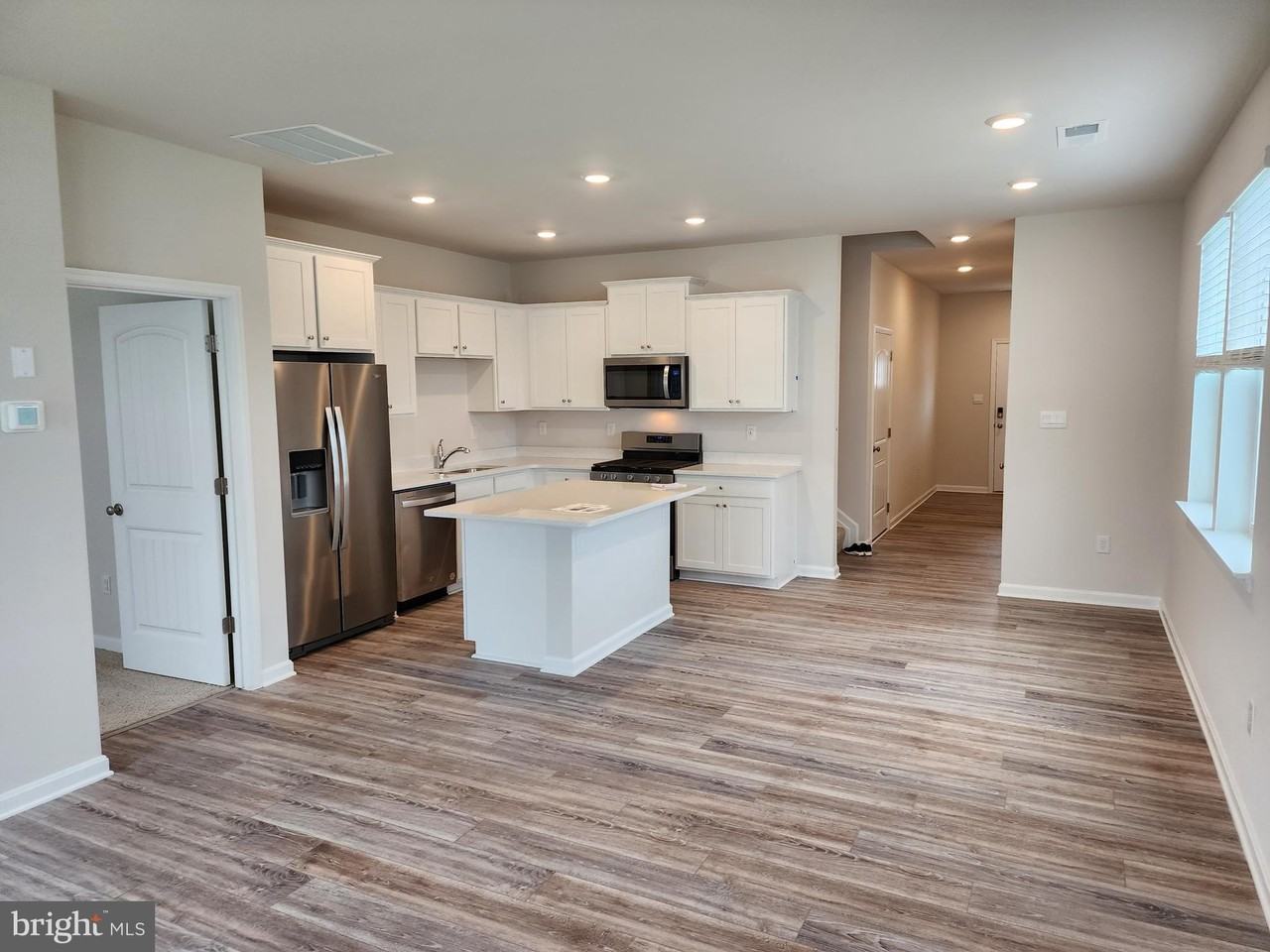 39114 Sail Away Ln - Photo 4 of 20