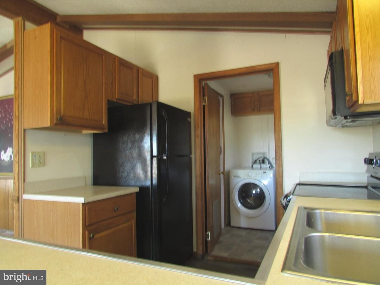 14446 Slim St - Photo 5 of 17