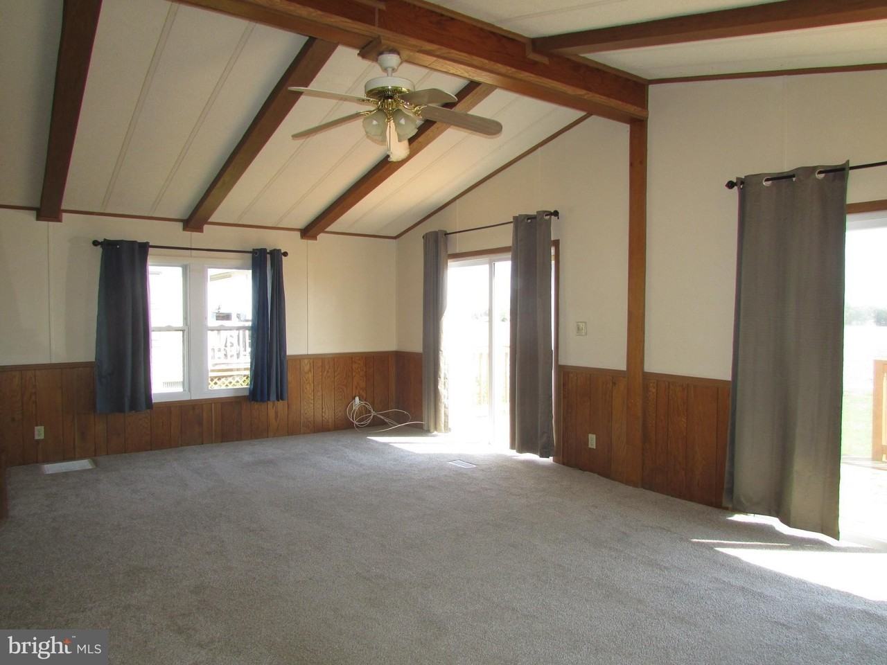 14446 Slim St - Photo 7 of 17