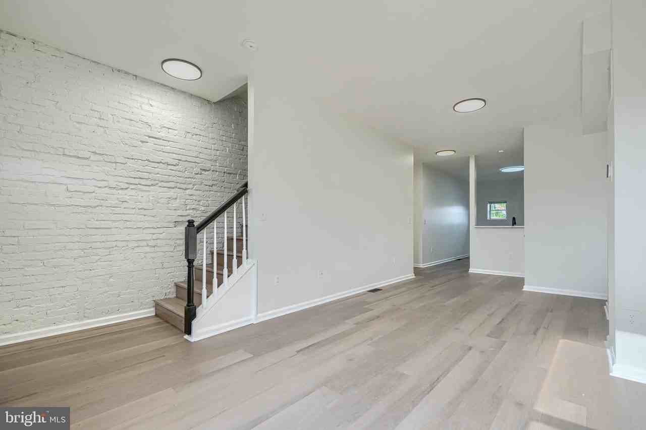 25 S Hilton St - Photo 5 of 29