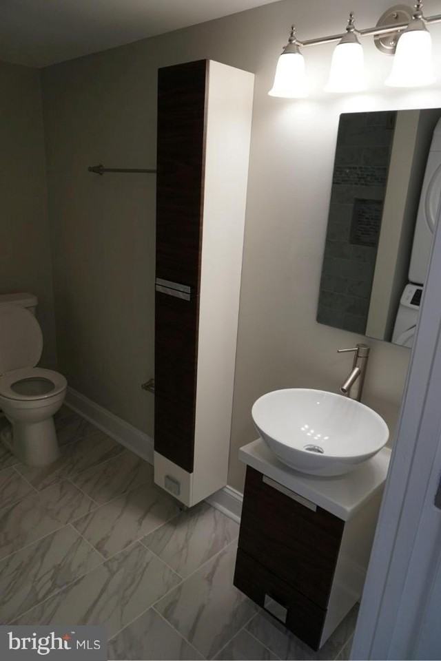 4385 Eagle Ct - Photo 3 of 29