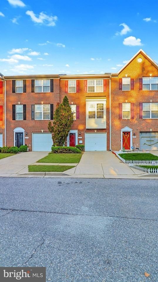 11540 Leland Pl - Photo 2 of 45