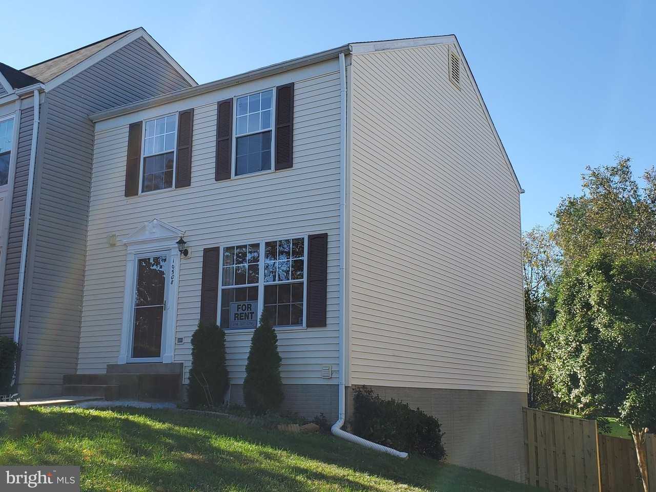 10508 Bounty Cove Ct - Photo 2 of 24