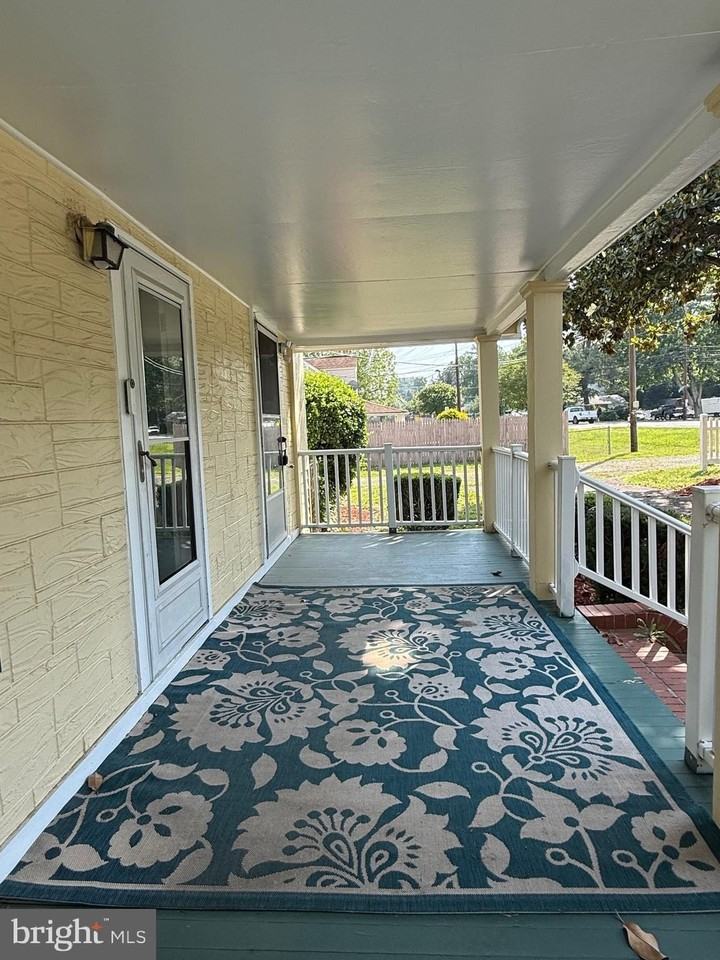 8110 Allentown Rd - Photo 2 of 41