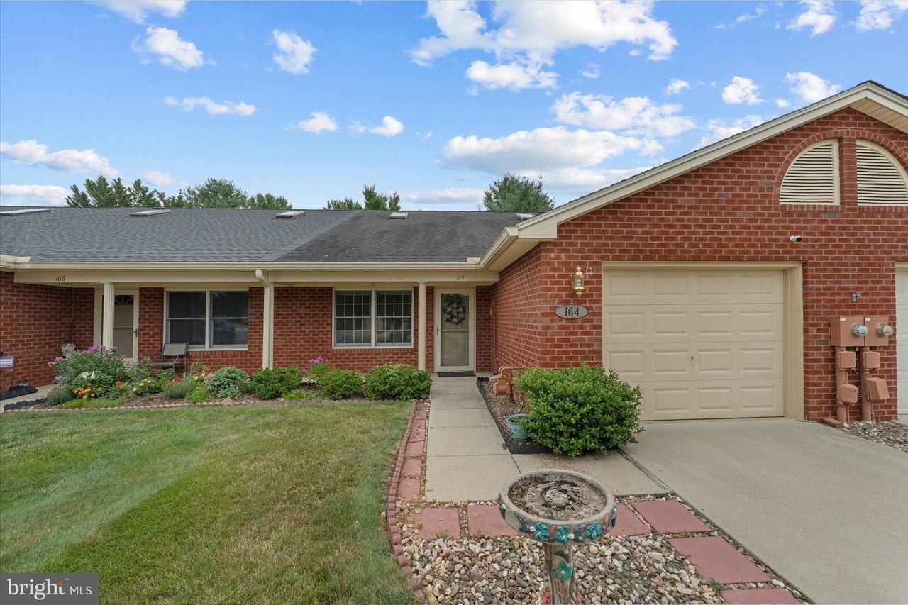 164 Chantilly Ct - Photo 2 of 29