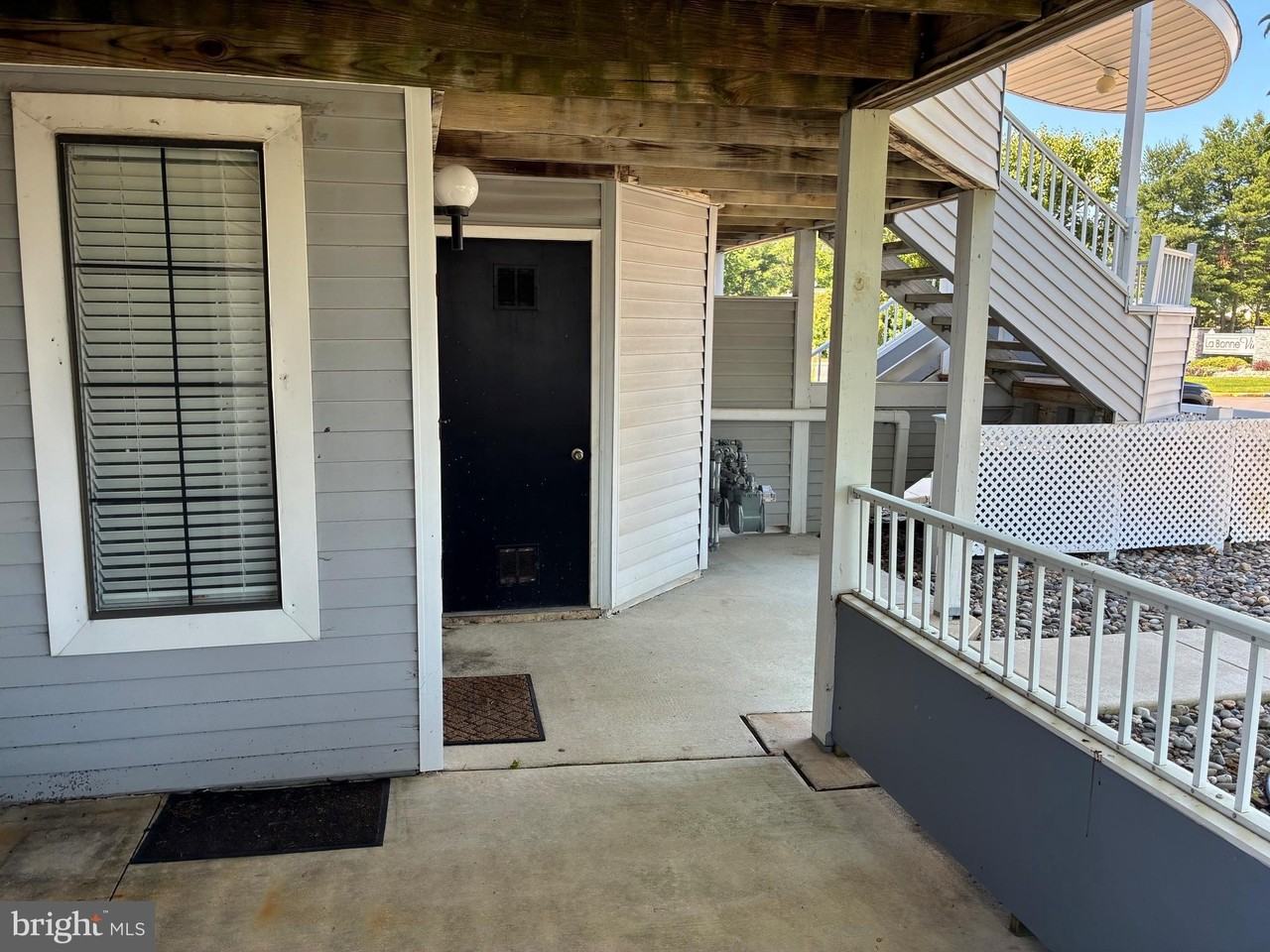 3101 Sherry Ct - Photo 2 of 10