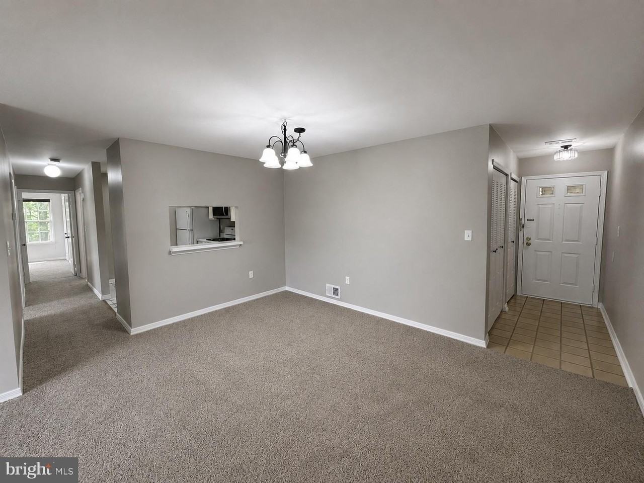 17 Barberry Ct - Photo 5 of 29