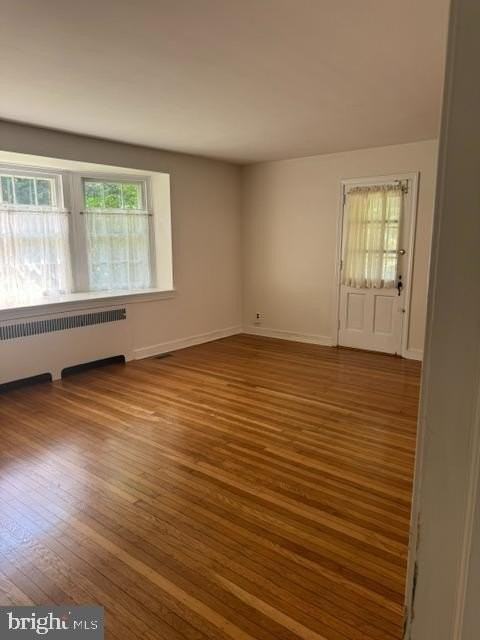 471 Athens Ave - Photo 4 of 44