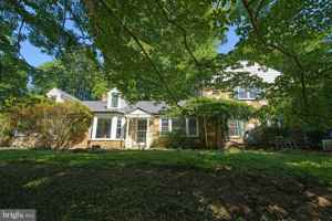 featured image of 1268 Rydal Rd