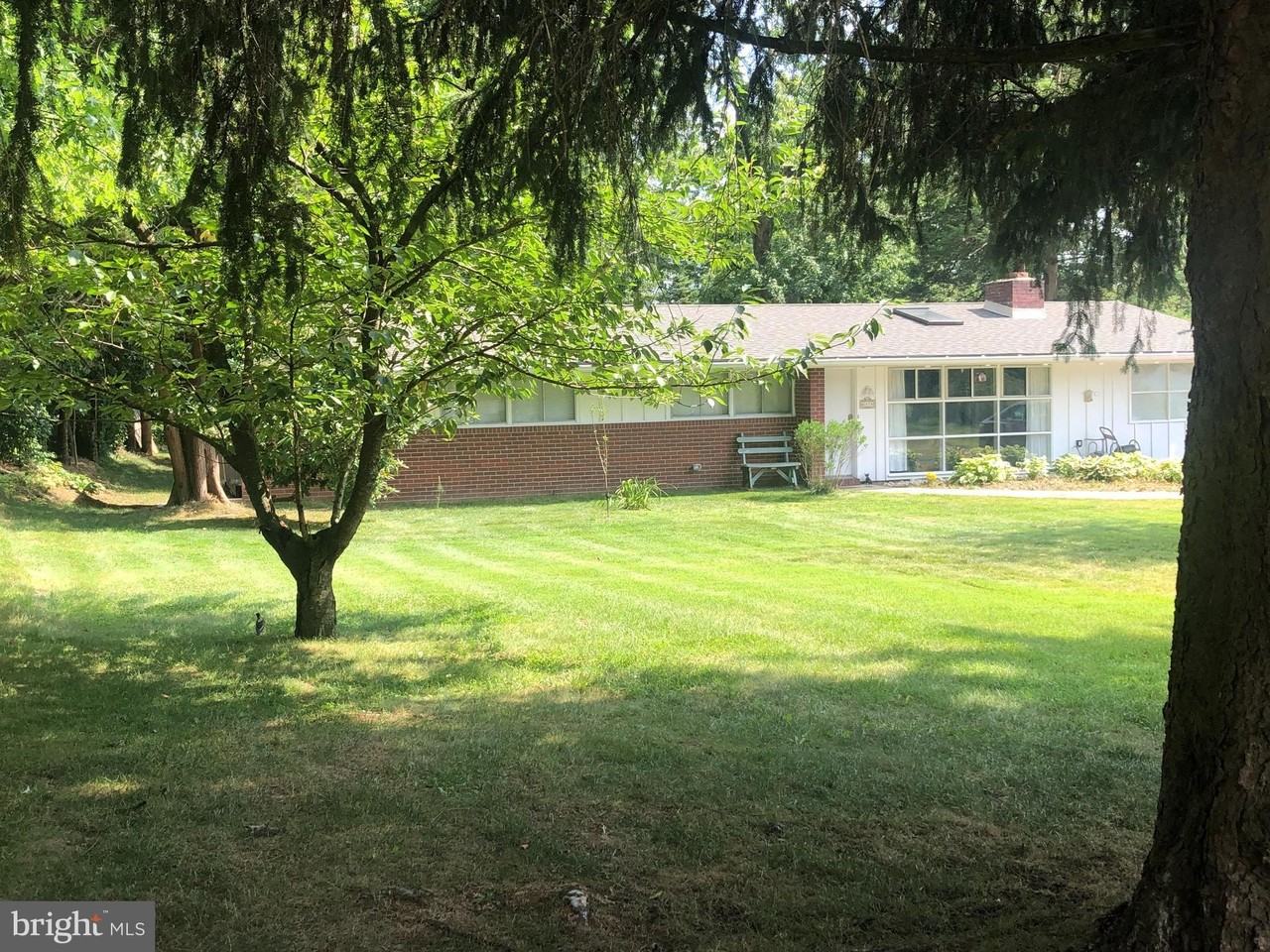 6314 Farmar Ln - Photo 2 of 19