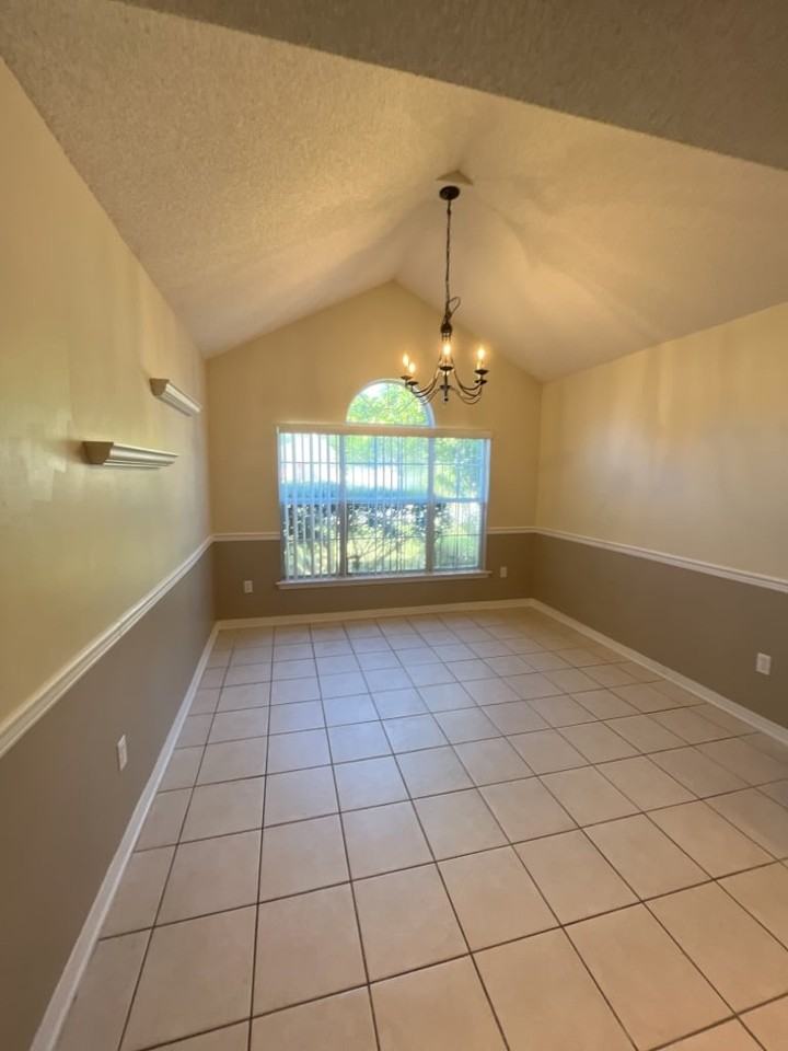 963 John Wayne Cir - Photo 6 of 15