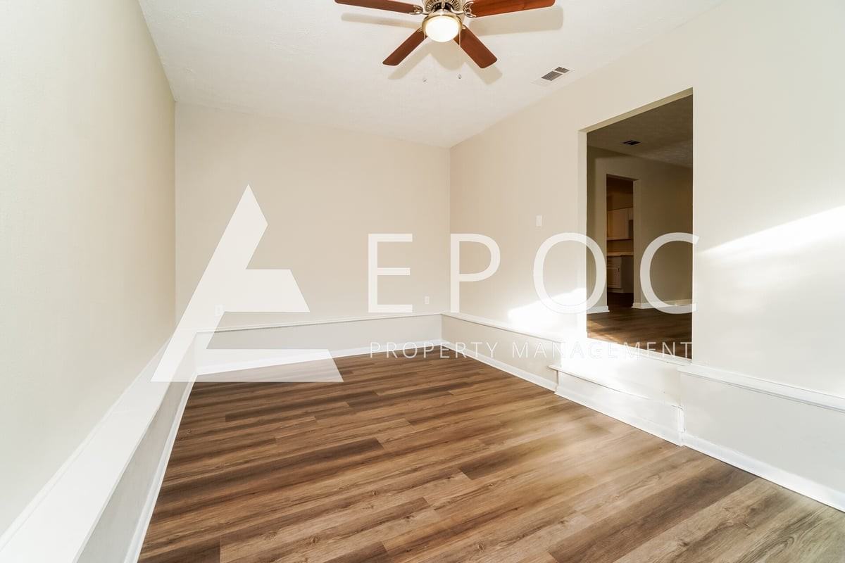 504 Meggs Blvd - Photo 5 of 15