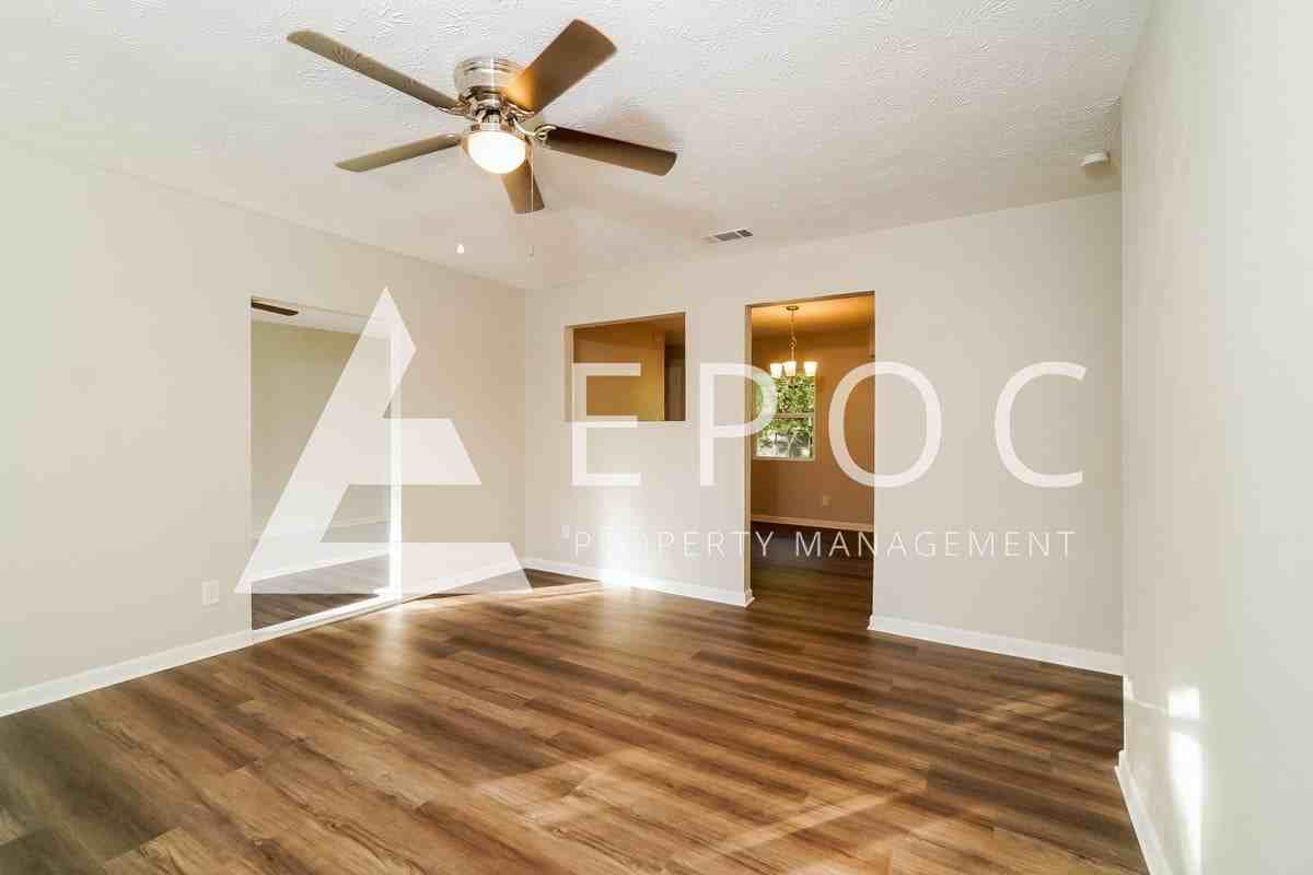 504 Meggs Blvd - Photo 6 of 15