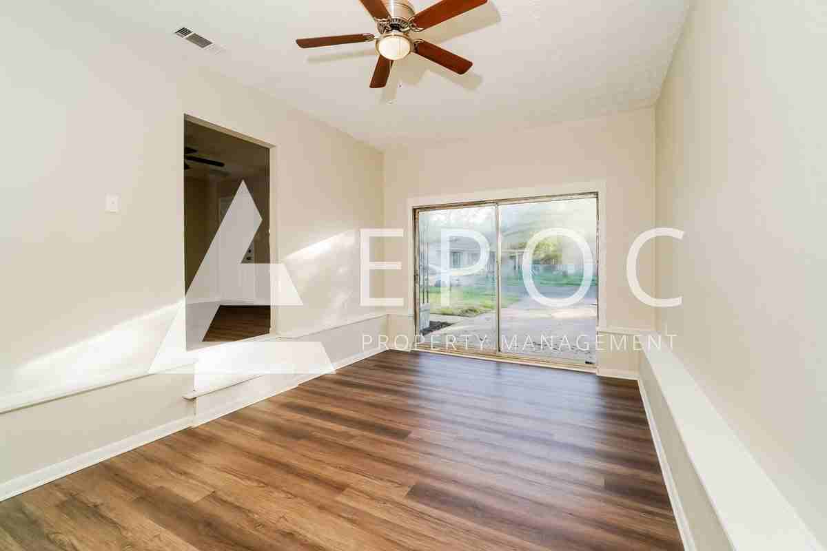 504 Meggs Blvd - Photo 7 of 15
