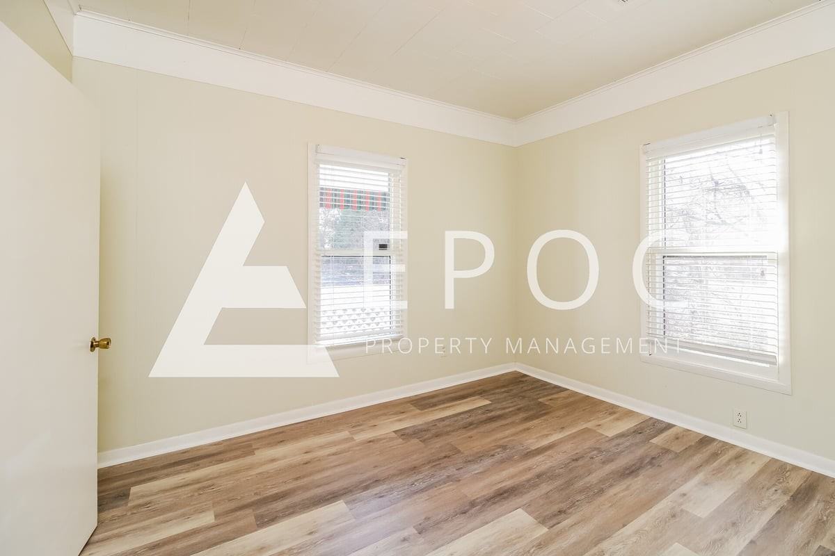 707 E Dayton Ave - Photo 6 of 15