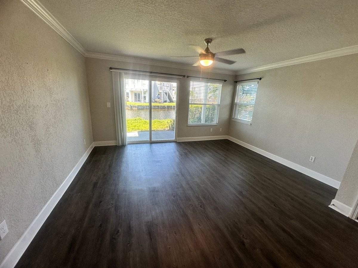 2568 Woodgate Blvd Apt 107 #107 - Photo 5 of 18
