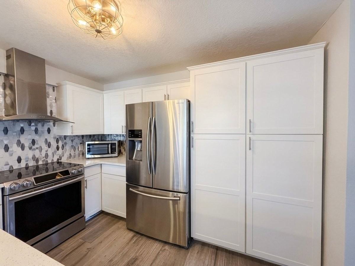 150 Killarney Bay Ct #5-5 - Photo 2 of 28