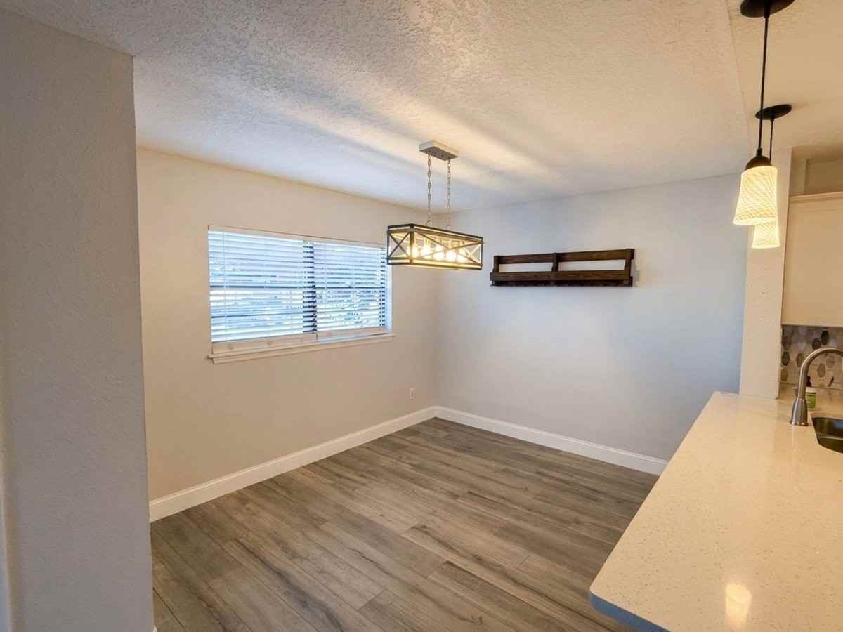 150 Killarney Bay Ct #5-5 - Photo 5 of 28