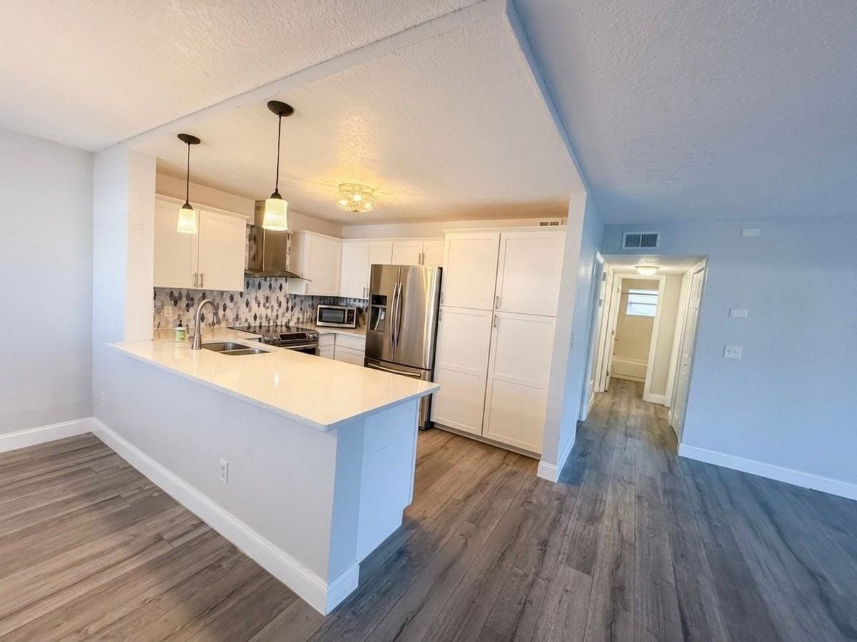 150 Killarney Bay Ct #5-5 - Photo 6 of 28
