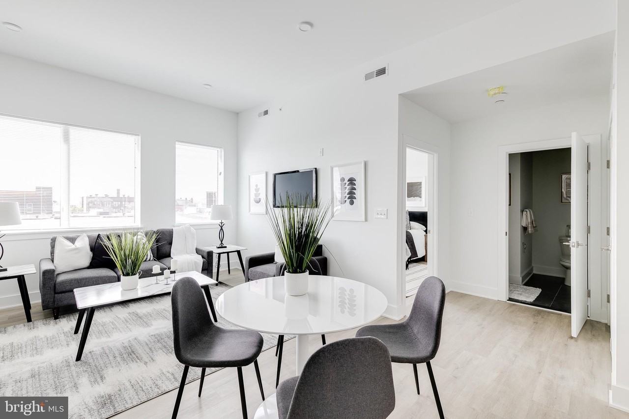2201 Washington Ave #209 - Photo 2 of 20