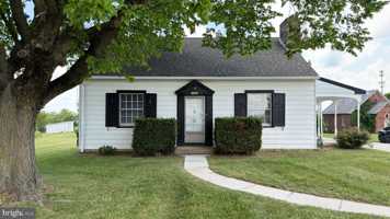 featured image of 1898 Baltimore Pike
