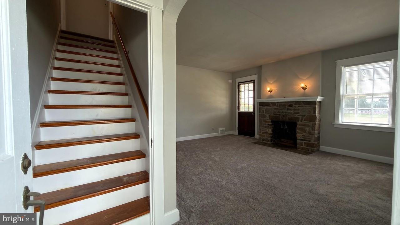 1898 Baltimore Pike - Photo 3 of 25