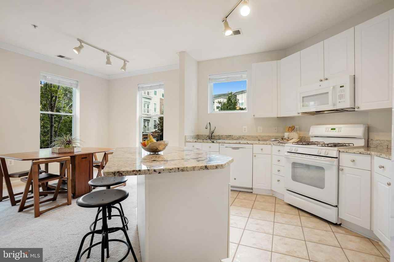9486 Virginia Center Blvd #102 - Photo 4 of 25