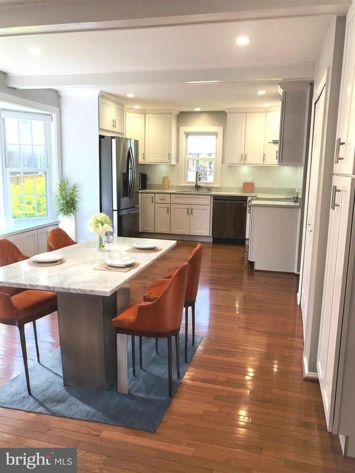 9408 Delancey Dr - Photo 4 of 17