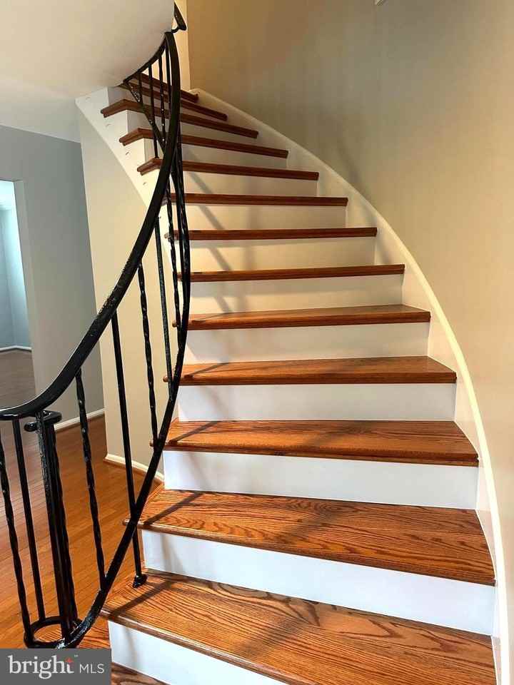 9408 Delancey Dr - Photo 7 of 17