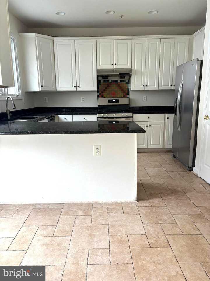 8894 Ashgrove House Ln - Photo 6 of 32