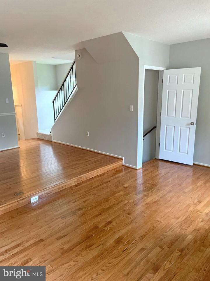 2438 Ridgehampton Ct - Photo 6 of 47
