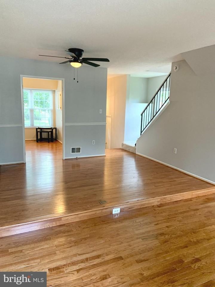 2438 Ridgehampton Ct - Photo 7 of 47
