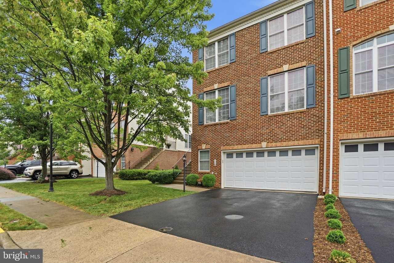 118 Ivy Hills Ter - Photo 2 of 24