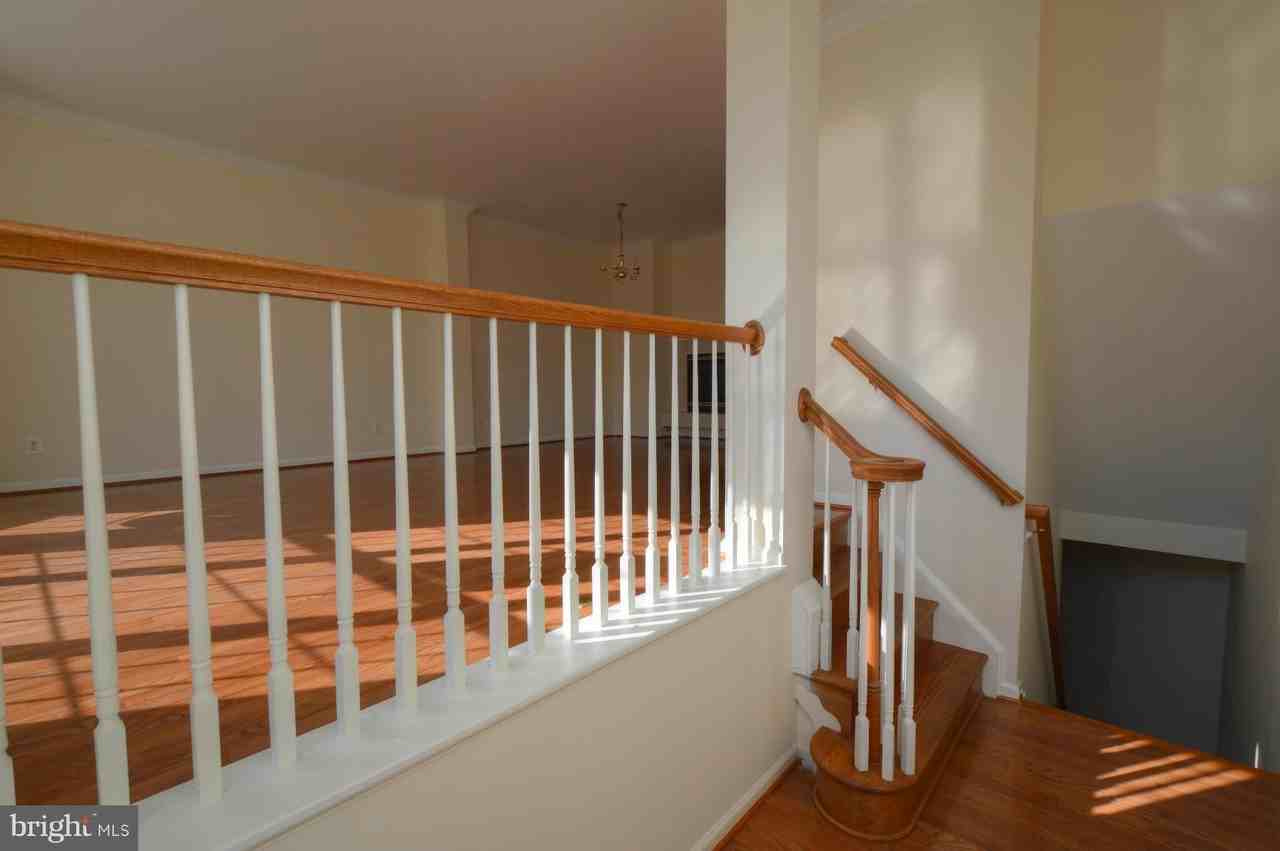 182 Spencer Ter Se - Photo 5 of 24