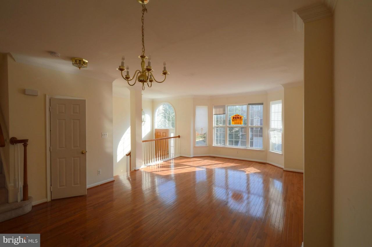 182 Spencer Ter Se - Photo 7 of 24