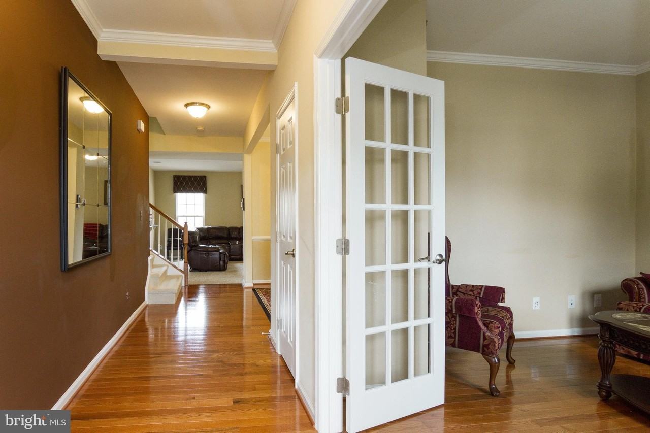 46 Bismark Dr - Photo 2 of 30
