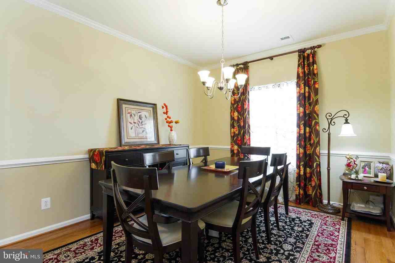 46 Bismark Dr - Photo 5 of 30