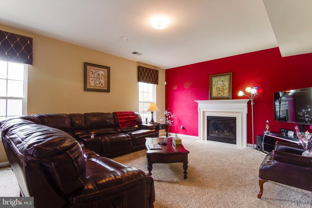 46 Bismark Dr - Photo 7 of 30