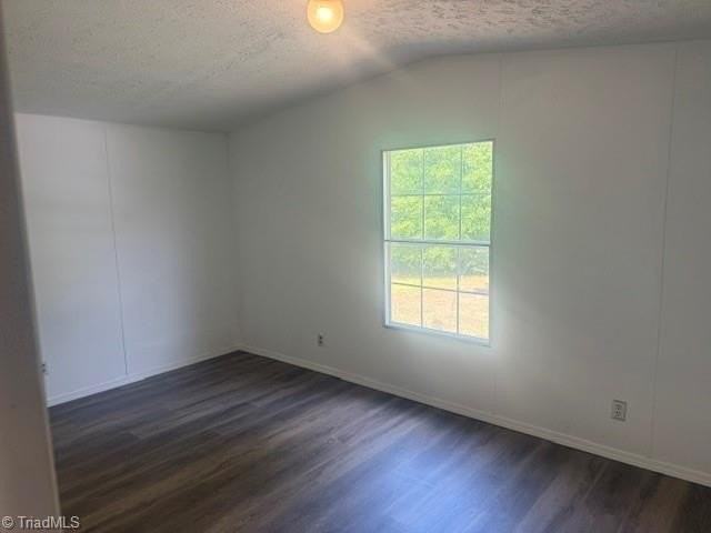 118 Shannon Dr - Photo 4 of 17