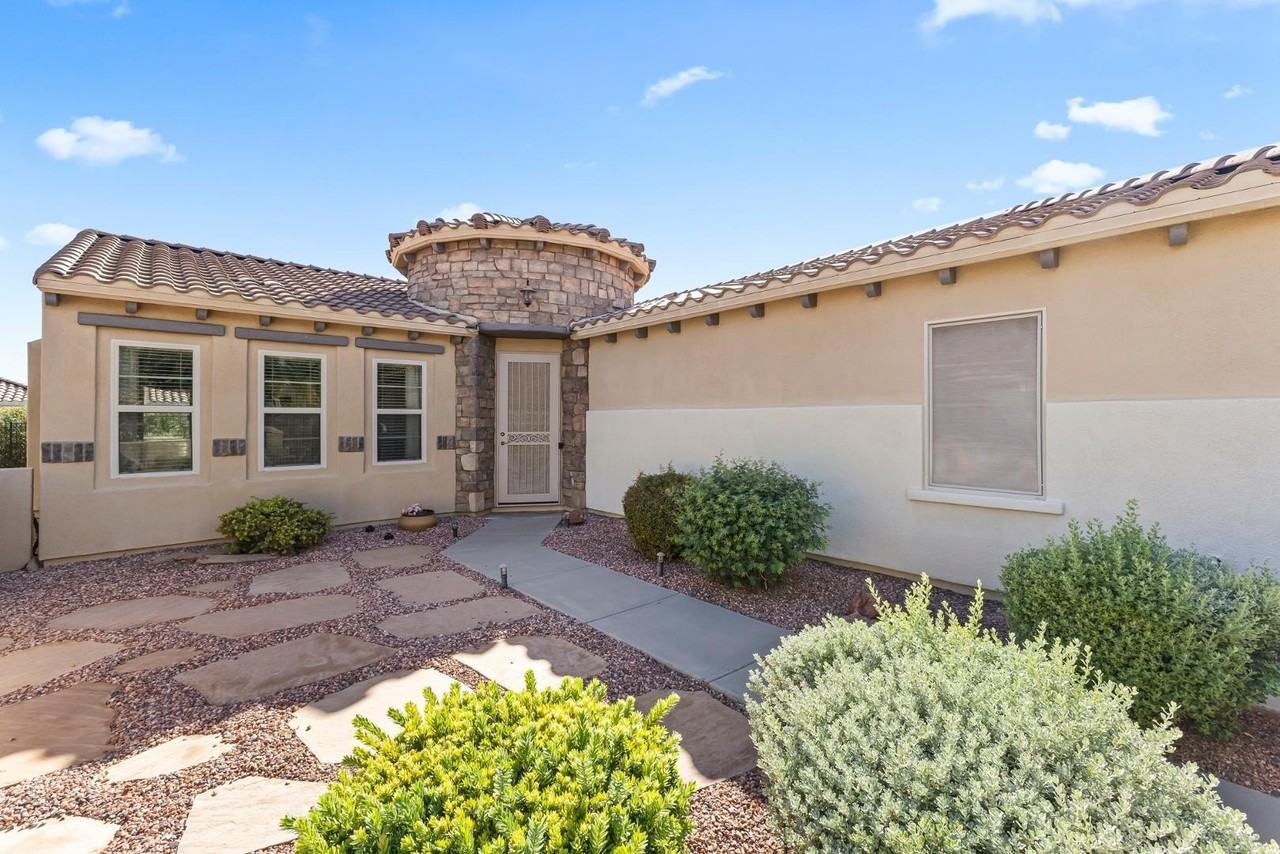 12911 W Rincon Dr - Photo 4 of 28