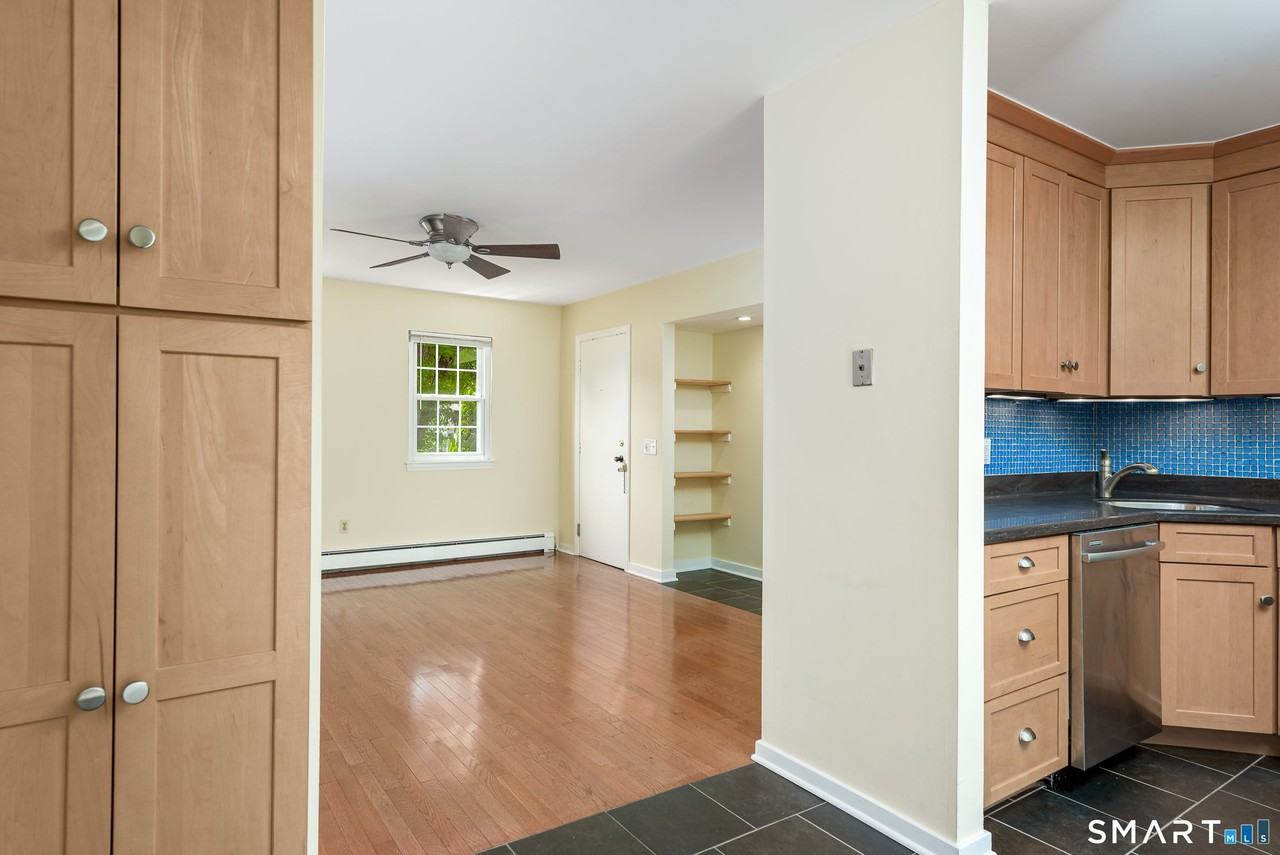 54 Willieb St - Photo 7 of 21