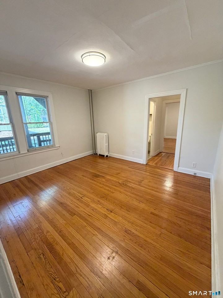 28 Whitney St - Photo 2 of 11